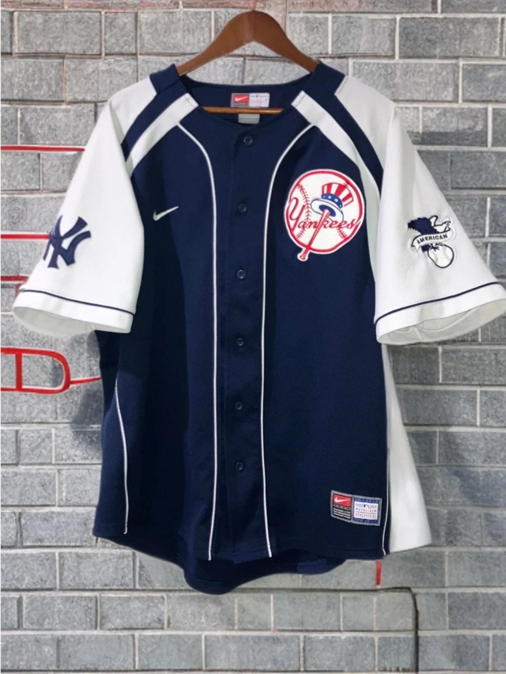 Nike New York Yankees MLB Team Genuine Merchandise Stitched Jersey Men Medium